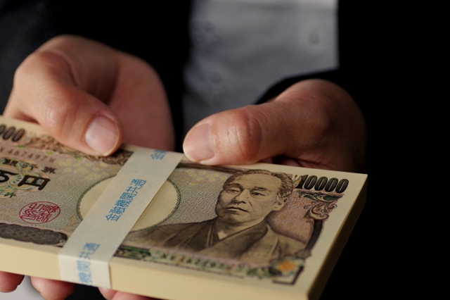 闇金業者に大金を渡してしまう。刈谷市の闇金被害の相談は弁護士や司法書士に無料でできます
